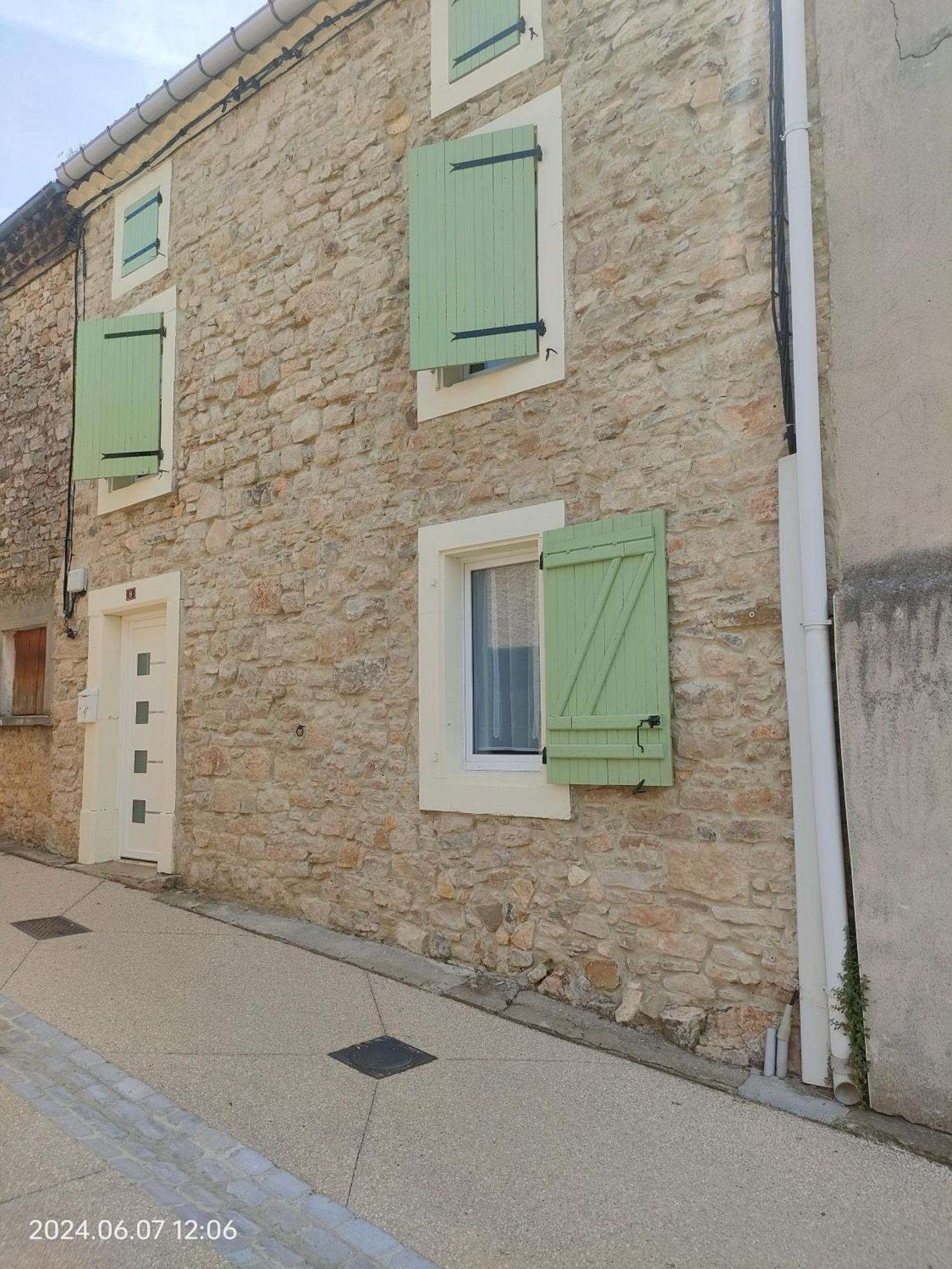 Gite Chaleureux Au Coeur Du Village Roquetaillade Exterior photo